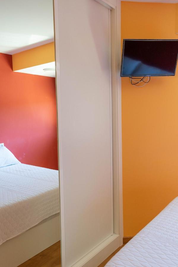 Casa Iglesias 2 2 Habitaciones Monforte De Lemos Buitenkant foto